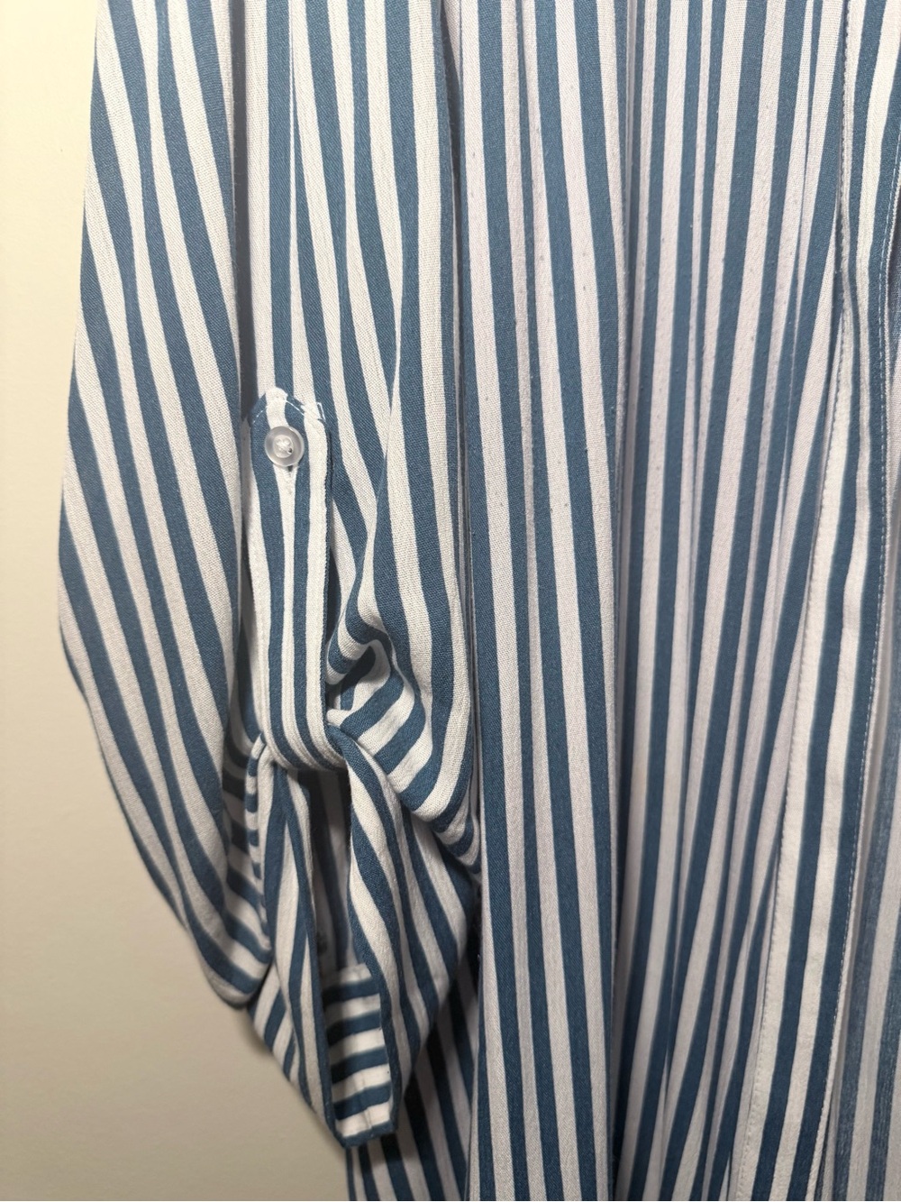 Pre-Loved Torrid Teal Blue and White Stripe Oversized Shirt Size: 2 (18-20) - Picture 3 of 8